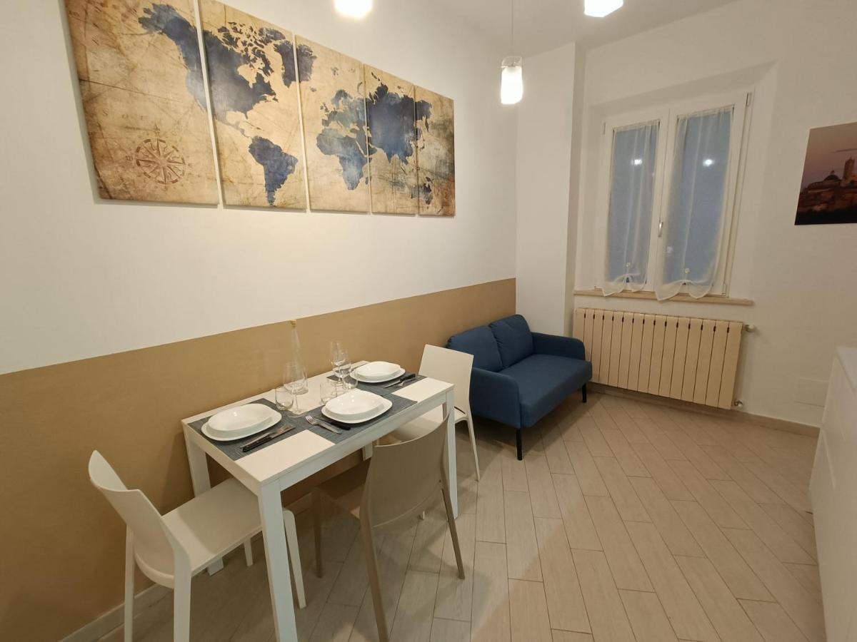 Firsthouse - Nel Centro Storico Con Parcheggio Gratuito Siena Exterior foto
